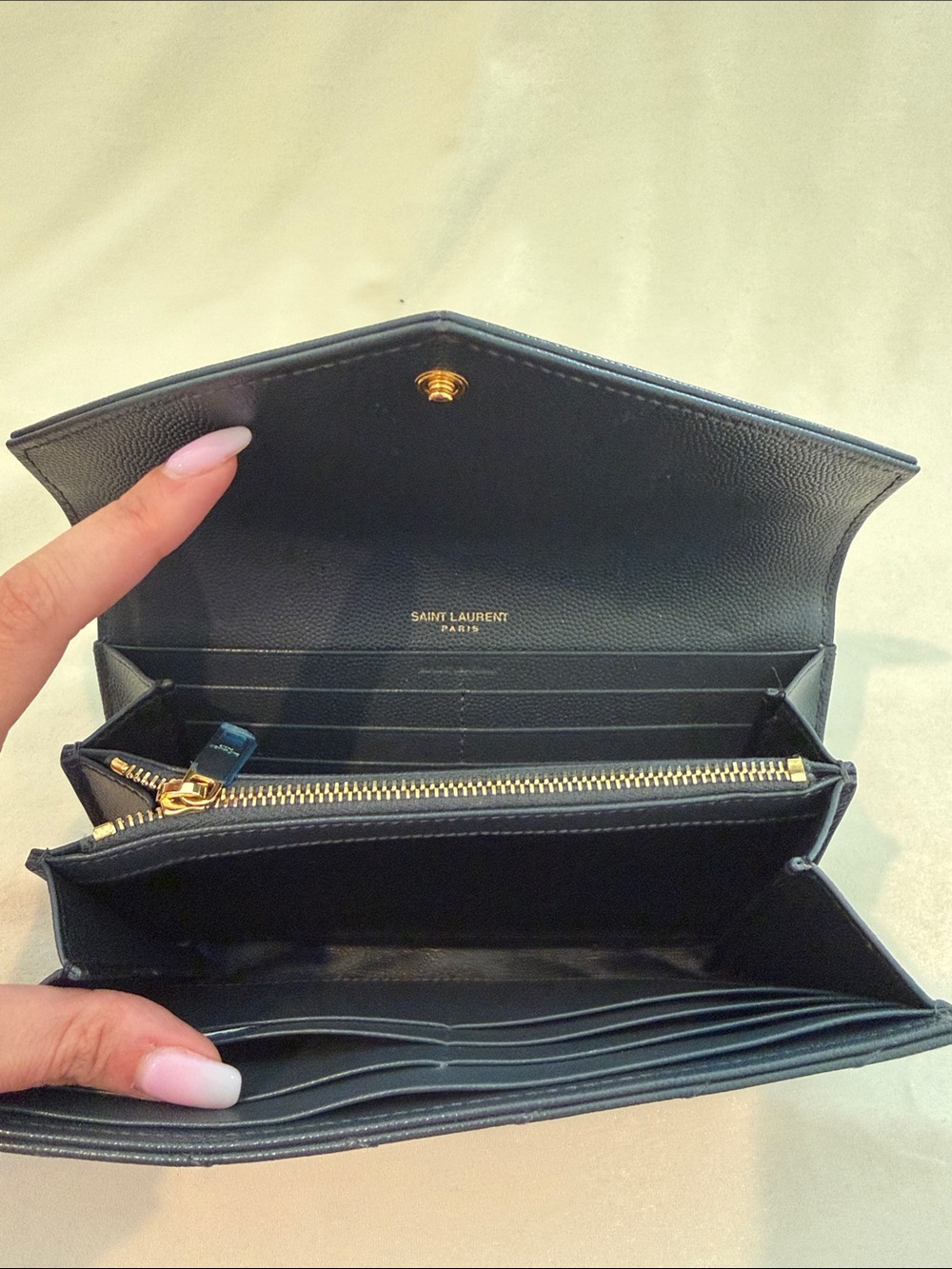 YSL Wallet - Picture 7 of 9
